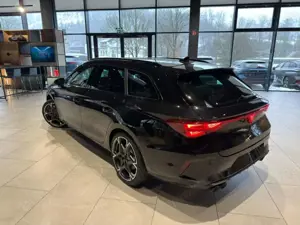 CUPRA Leon Sportstourer VZ 2.0 TSI 245 kW 7-Gang DSG 4Drive N Bild 5