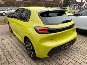 Peugeot 208 Style Pure Tech 100 Bild 4