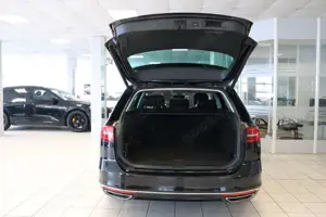 Volkswagen Passat Variant Passat Highline R-Line Kamera STHZ ACC LED Bild 5