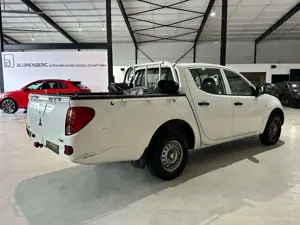 Mitsubishi L200 Inform Doppelkabine 2WD*Elek. Fenster,Radio Bild 3