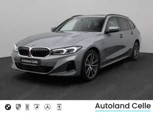 BMW 330 Panorama Kamera HUD DAB HiFi AHK Sport Lede