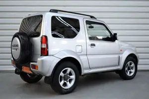 Suzuki Jimny Club+Klima+Alufelgen+Nur 88.800KM+AHK Bild 4