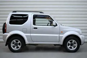 Suzuki Jimny Club+Klima+Alufelgen+Nur 88.800KM+AHK Bild 5