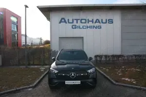 Mercedes-Benz GLC 200 4M AMG Line Pano*AHK*Night-Paket*19"