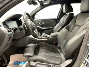 BMW 330 e Touring M Sport Automatik EU6 Leder LED Pano Bild 5