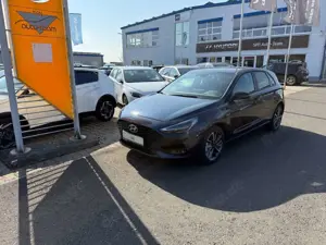 Hyundai i30 Advantage LED/NAVI/KAMERA