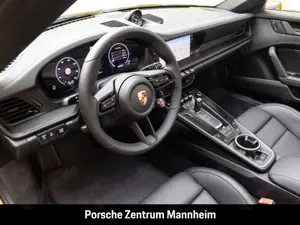 Porsche 992 .2 Carrera 4 GTS Cab. PASM Lift Bose 360 Grad Bild 4