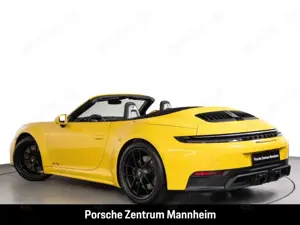 Porsche 992 .2 Carrera 4 GTS Cab. PASM Lift Bose 360 Grad Bild 3