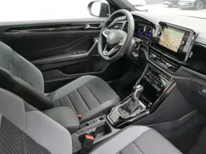 Volkswagen T-Roc R-Line 1.5 TSI 150 PS DSG Navi Bild 3