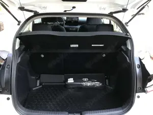 Toyota Yaris Hybrid - Business Edition mit Sitzheizung Bild 4