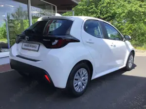 Toyota Yaris Hybrid - Business Edition mit Sitzheizung Bild 5