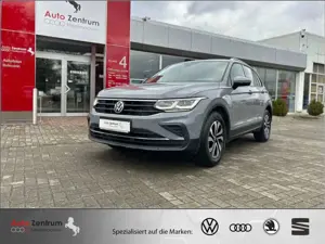 Volkswagen Tiguan 2.0 TDI DSG CarPlay StandHz*AHK*360°Cam*Matrix*DAB