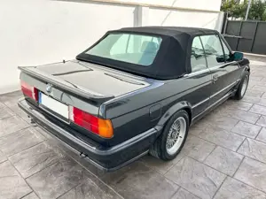 BMW 325 325i e30 Bild 4