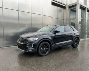 Volkswagen T-Roc T-Roc 1.5 TSI Sport Black Style LED Navi 19 ''T-RO