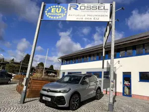 Volkswagen Tiguan 2.0 TDI DSG 4Motion R-Line 20" Alu AHK El