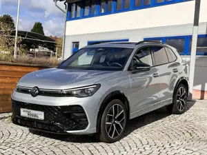 Volkswagen Tiguan 2.0 TDI DSG 4Motion R-Line 20" Alu AHK El