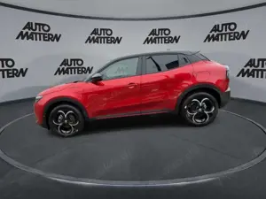 Alfa Romeo Junior 1.2 VGT Mild Hybrid Speciale +Tech Paket Bild 3