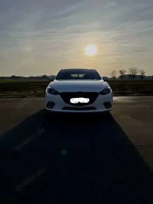 Mazda 3 SKYACTIV-D 150 Sports-Line