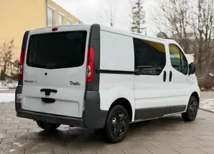 Renault Trafic 2.0 dCi *TÜV NEU*KLIMA*LKW-ZULASSUNG*TRANSPORTE Bild 5