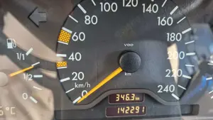 Mercedes-Benz 180 Esprit