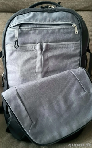 Deuter GIGANT Laptoprucksack_schwarz_32L_NEU Bild 8