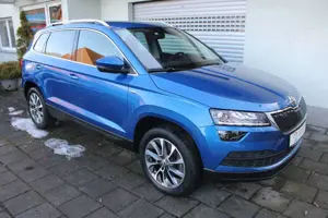 Skoda Karoq 1.5 TSI ACT Clever LED Tempomat Standheizung Klima