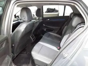 Volkswagen Golf VIII 1.5 eTSI DSG Goal DAB+ IQLight Navi Fr Bild 4