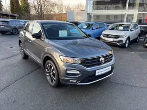 Volkswagen T-Roc 1.5 TSI DSG IQ.DRIVE,AHK,Navi,ACC,Keyless,