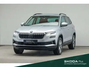 Skoda Karoq 2.0 TDI DSG 4x4 STYLE*AHK*PANO*MATRIX*PDC*
