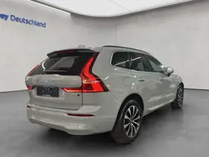Volvo XC60 XC60 B5 AWD Aut Leder ACC BLIS AHK 19'' Alarm Voll Bild 5