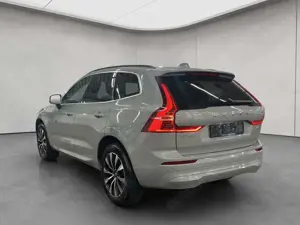 Volvo XC60 XC60 B5 AWD Aut Leder ACC BLIS AHK 19'' Alarm Voll Bild 3