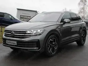 Volkswagen Touareg 3.0 V6 TDI Elegance 4M NP:108 T€-PANO-LUFTFED.- Bild 3