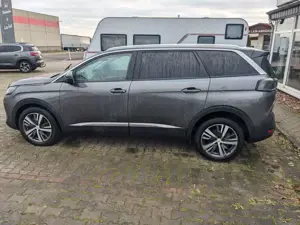 Peugeot 5008 PureTech 130 EAT8 Stop  Start Allure Pack Bild 3