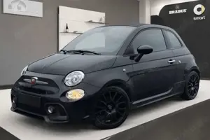 Abarth 595C F595 Navigation Apple CarPlay Beats Audio