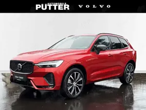 Volvo XC60 B5 Benzin AWD Ultimate Dark 20'' ACC StandHZG DAB