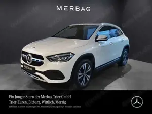 Mercedes-Benz GLA 200 d 4MATIC * Progressive Standheizung Keyless LED Na