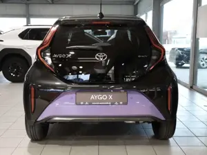 Toyota Aygo X 1.5 HEV LOUNGE CANVAS/JBL/LED/PDC/KEYLESS Bild 3