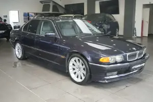 BMW 735 M PAKET+NAVI+KAMERA+PDC+SITZHEIZUNG