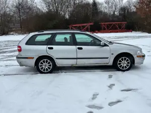 Volvo V40 1.8 Sport Bild 4