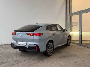BMW X2 sDrive20i M Sportpaket HUD.AHK.H/K.LED.Park+. Bild 3