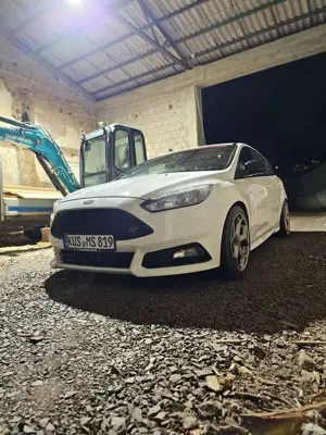 Ford Focus ST Bild 3