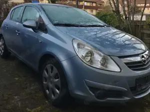 Opel Corsa Corsa  5-Türer 1.2 16V Innovation 110 Jahre Bild 2