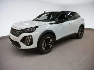 Peugeot 2008 Hybrid 145 GT Bild 2