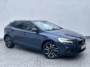 Volvo V40 Cross Country V40 2.0 Cross Country Pro/Kamera/Pano/Leder/LED Bild 3