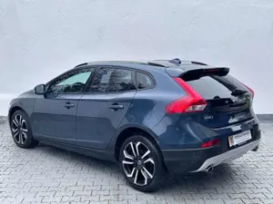 Volvo V40 Cross Country V40 2.0 Cross Country Pro/Kamera/Pano/Leder/LED Bild 4