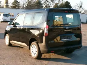 Ford Tourneo Courier Trend 1.0L AHK WiPa GRA Kam Bild 3