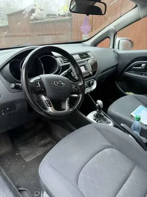 Kia Rio 1.4 Automatik Bild 5
