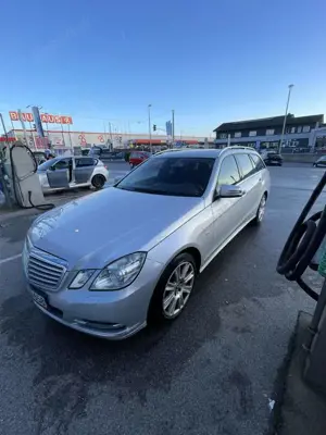 Mercedes-Benz E 350 E 350 T CDI DPF 4Matic BlueEFFICIENCY 7G-TRONIC Elegance