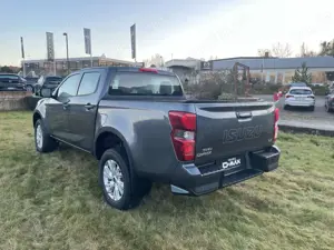 Isuzu D-Max Double Cab 1.9 163PS 4WD AT LS Bild 2