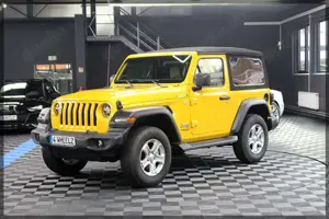 Jeep Wrangler 3.6 V6 Sport Auto / CAM / UNFALLFREI Bild 2